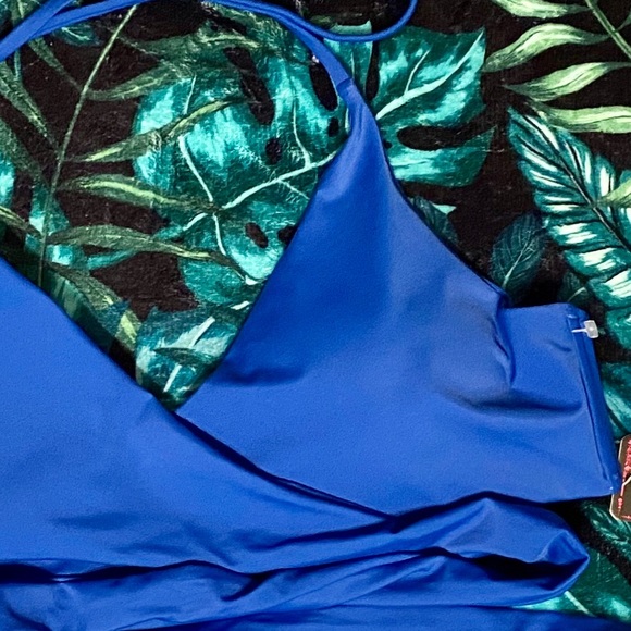 Wrap Bikini Top, XL - NWT - Picture 7 of 9